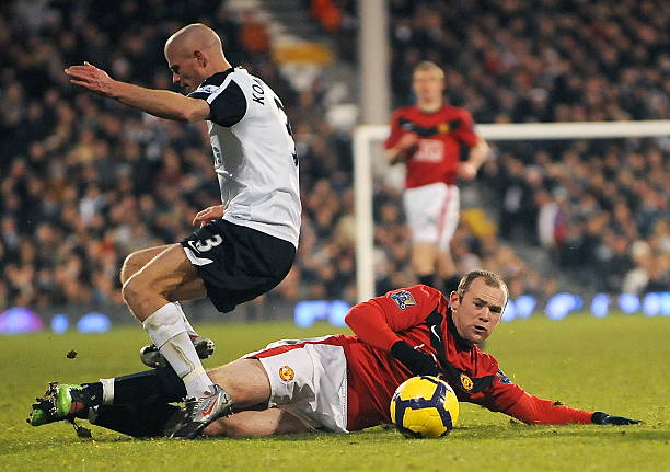 陷入胶着 陷入胶着