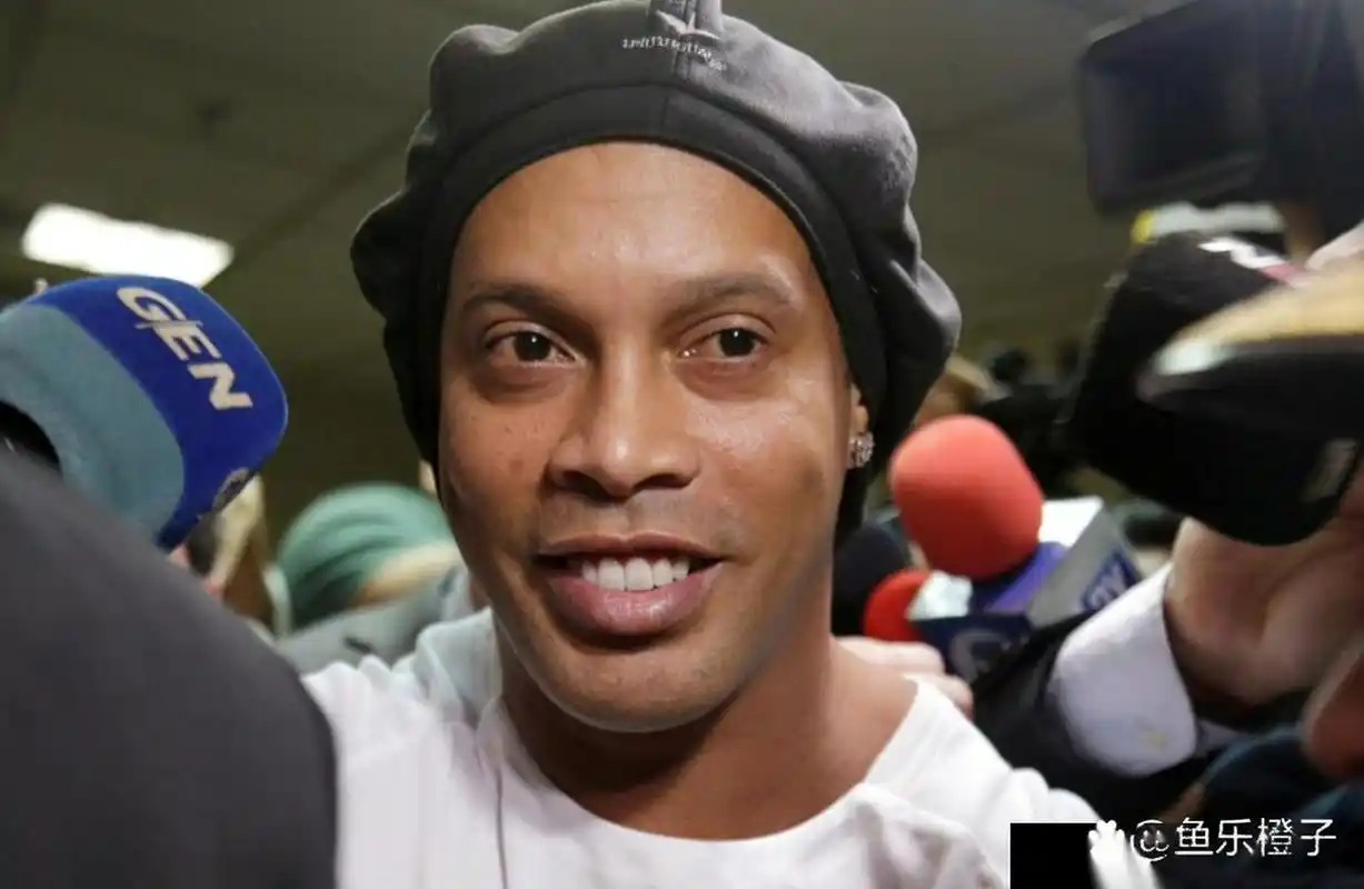 也彰显了黄 也彰显了黄